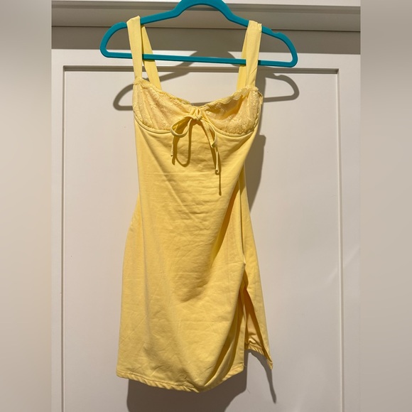 Outcast Yellow mini dress - Picture 2 of 5